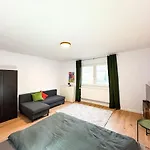 For Large Groups South Of Berlin Apartamento Großbeeren