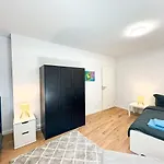 For Large Groups South Of Berlin Apartamento *