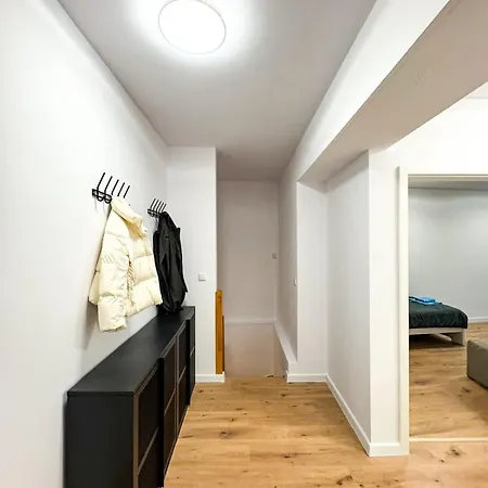 For Large Groups South Of Berlin Apartment