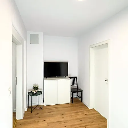 For Large Groups South Of Berlin Apartment