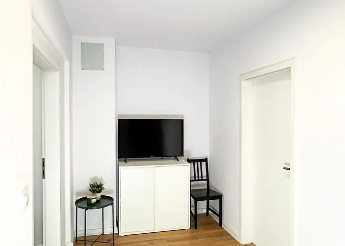 For Large Groups South Of Berlin Lägenhet